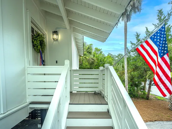 25 Sandcrab Ct, Isle Of Palms, SC 29451
