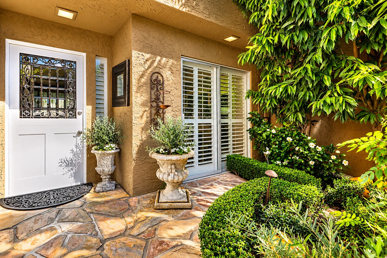 3 bed, 1803 sqft, $8,500 — Photo 3