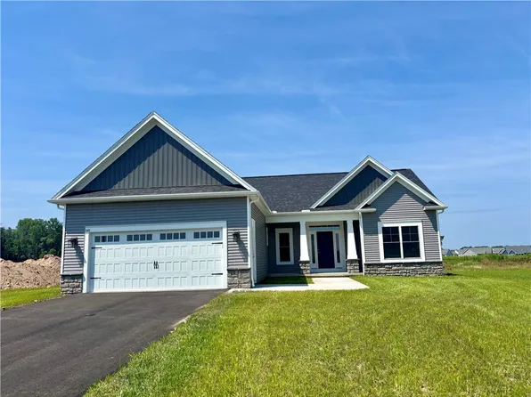 545 Arrowwood Trl, Webster, NY 14580