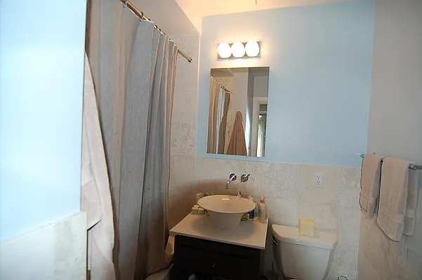 Rented by Corcoran | media 23