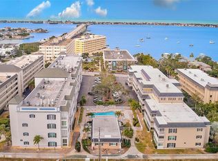 147 Bluff View Dr APT 106, Belleair Bluffs, FL 33770
