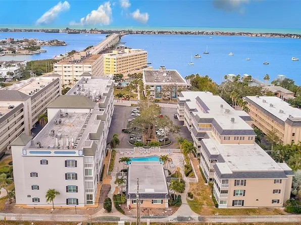 147 Bluff View Dr APT 106, Belleair Bluffs, FL 33770
