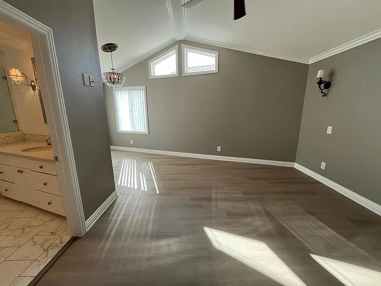 407 N Clinton St — Photo 28