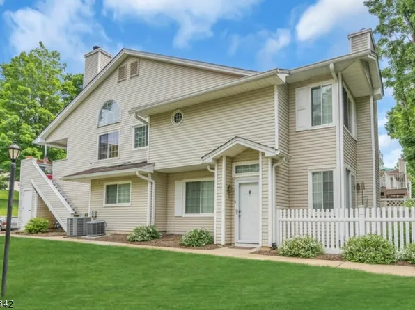 9 Sussex Ct, Bedminster Twp., NJ 07921