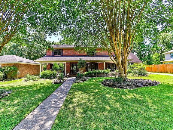 4th image of 1751 Cloister Dr