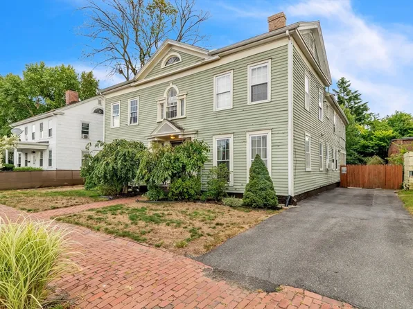 387 Union St, Springfield, MA 01105