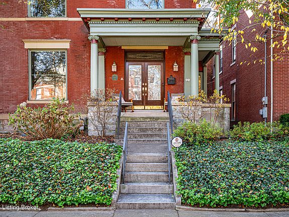 2nd image of 910 Cherokee Rd