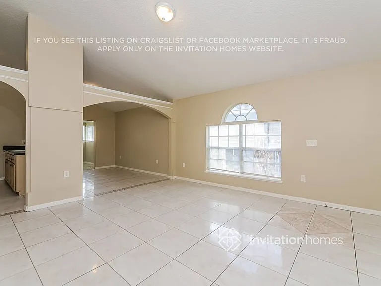 2419 Parsons Pond Cir — Photo 3