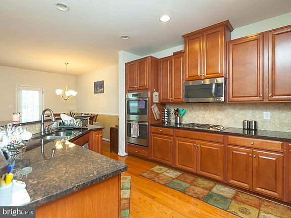 5th image of 1718 Dorothy Ln