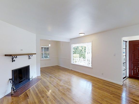 4th image of 3758 Tuller Ave