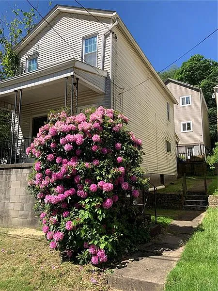985 Wagner St photo 1