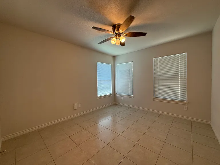 231 Gazel Dr — Photo 20