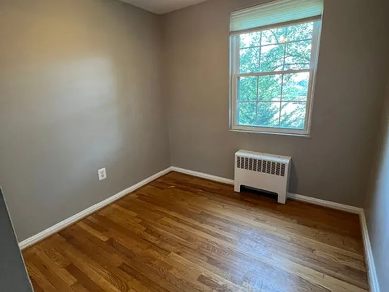 209 Burgess Ave — Photo 19
