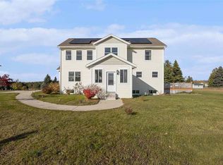 7645 Bay Meadow Dr, Harbor Springs, MI 49740