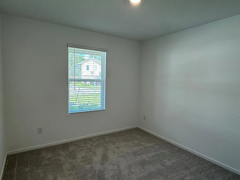 31508 Pianella Ln — Photo 7
