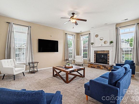 5th image of 16121 Grassy Creek Dr