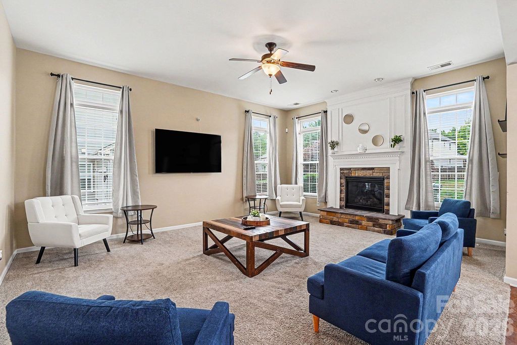 16121 Grassy Creek Dr, Huntersville, NC - View 5