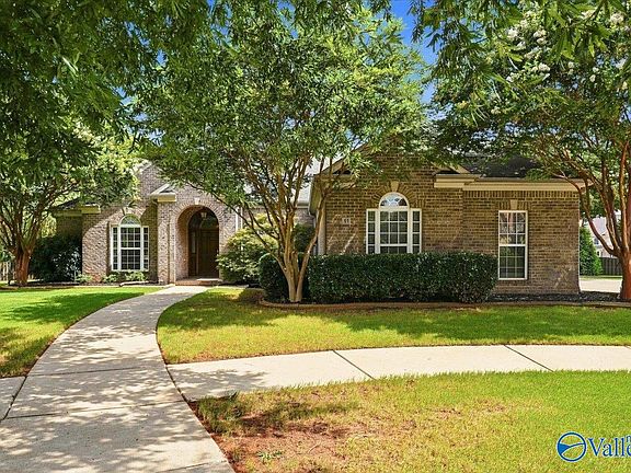4th image of 11 America Holly Cir SW