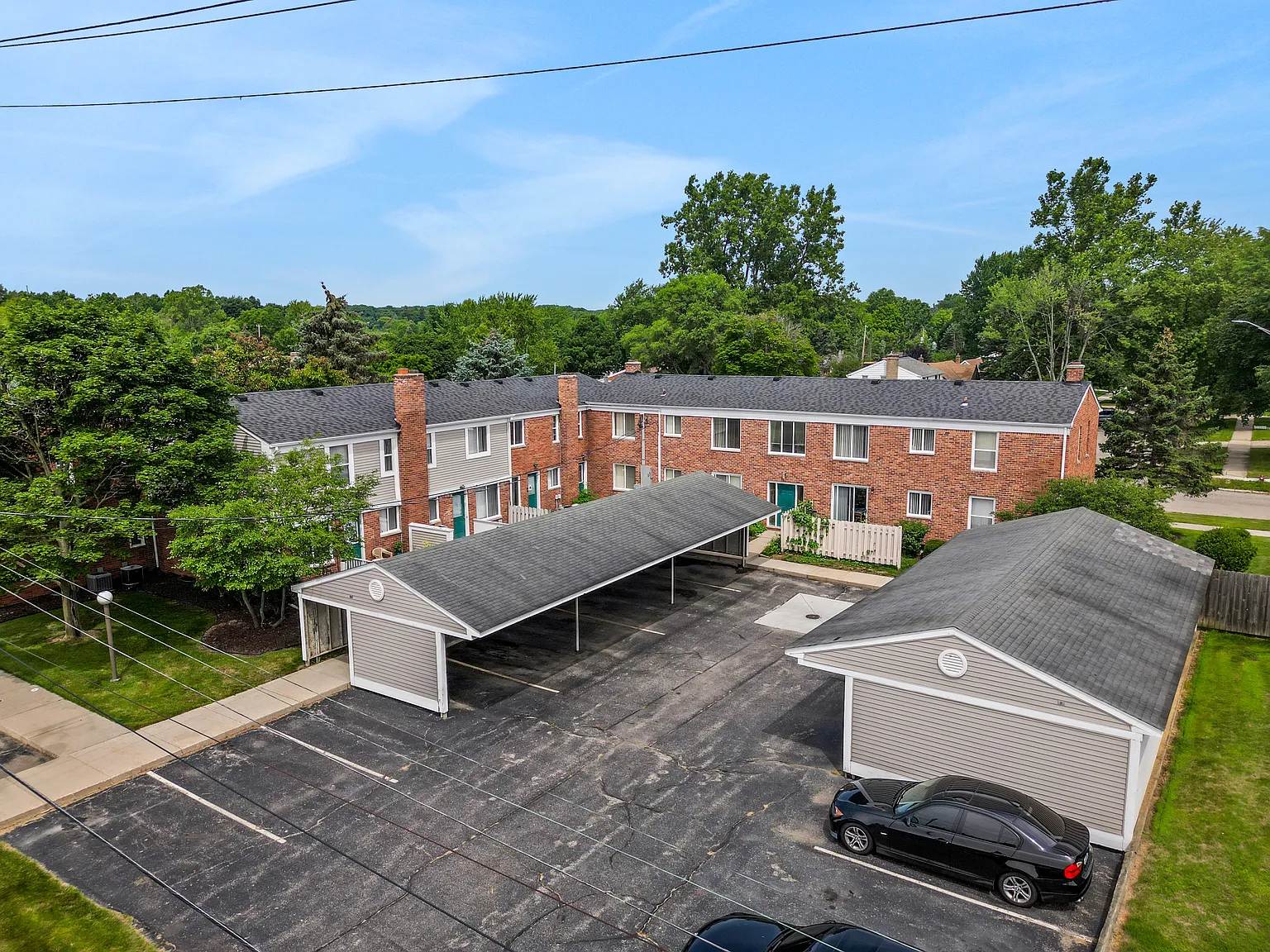 Woodmar Apartments and Townhomes — Photo 4