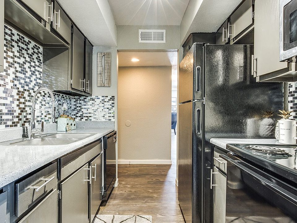 1st image of 2310 Crescent Park Dr #9-901