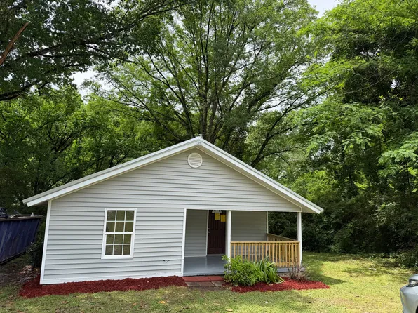 1104 9th Ave, Pleasant Grove, AL 35127