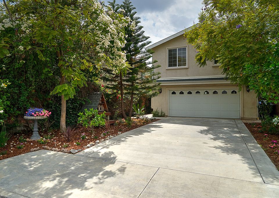1st image of 10837 Nassau Ave