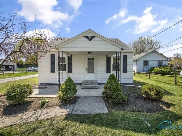 3642 Starr Ave, Oregon, OH 43616