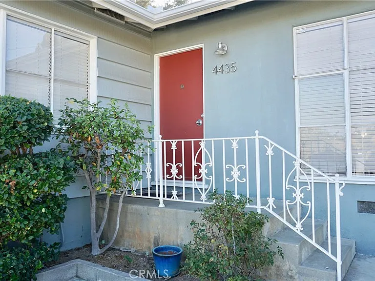 4435 Caledonia Way — Photo 2