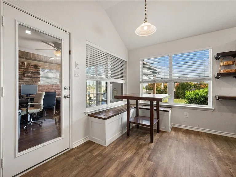 9224 Diane Dr — Photo 27