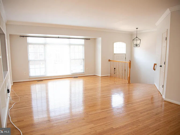 3347 Wilton Crest Ct — Photo 10