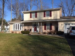 1760 Lochmoor Blvd, Jackson, MI 49201