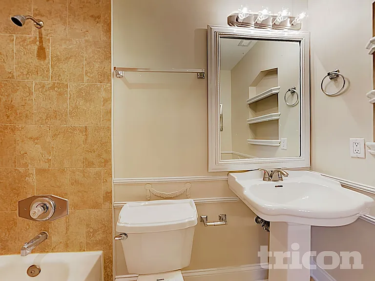 4324 Queensway Dr — Photo 26
