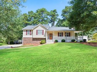 55 Hayes Trce, Hiram, GA 30141