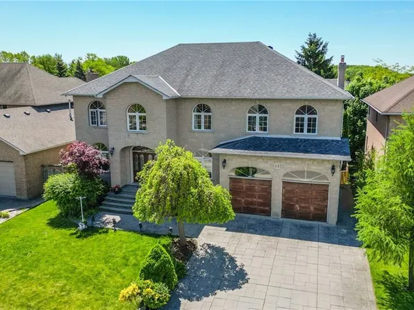 23 Susan Dr, Hamilton, ON L9C 7R1