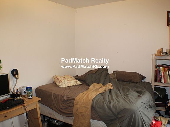 5th image of 23 Egremont Rd APT 1