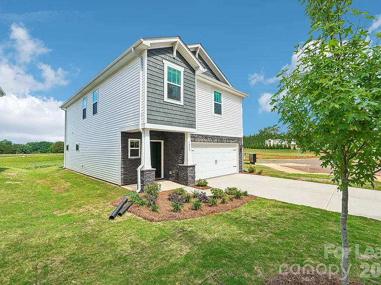 1852 Wrenley Dr — Photo 3