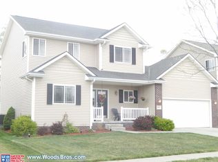 6711 S 88th St, Lincoln, NE 68526