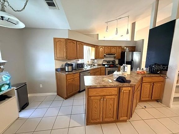 4th image of 1677 Sackett Cir