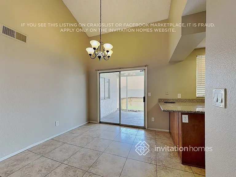 1102 E Utopia Rd — Photo 6