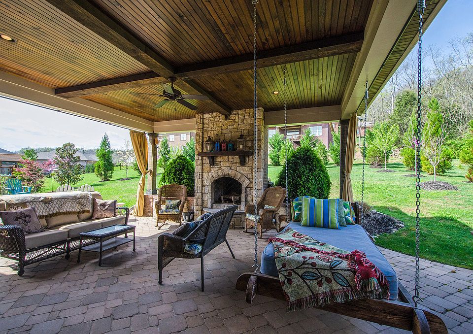 2nd image of 163 Azalea Ln