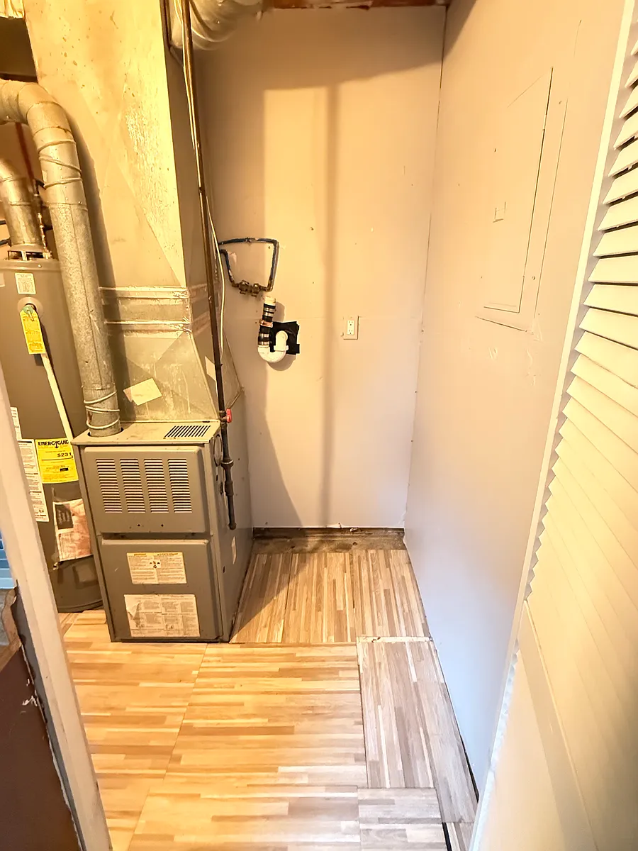 Building Photo - 363 Priscilla St #363