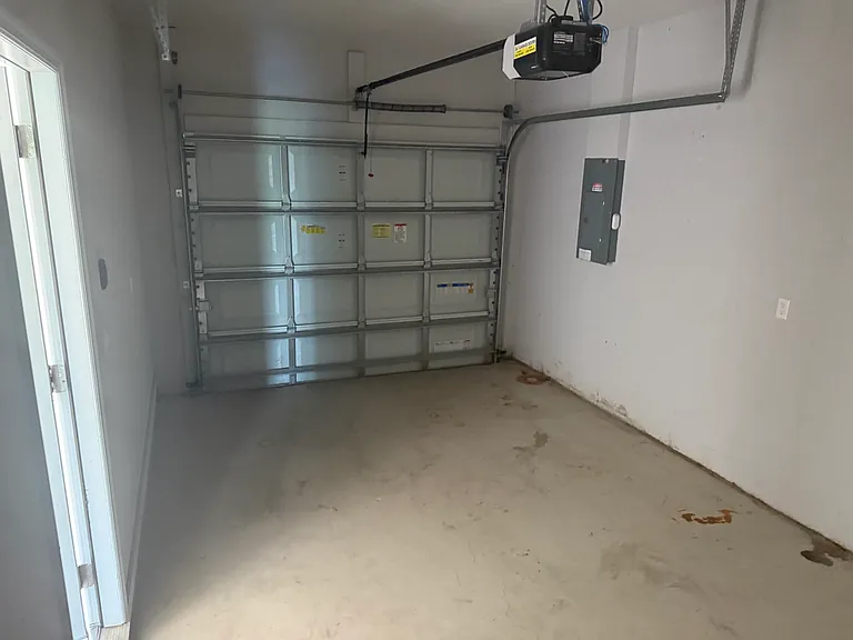 1514 Gary Ln — Photo 14