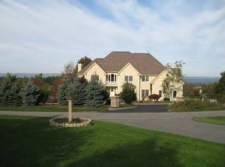 19 High Ridge Rd, Warwick, NY 10990