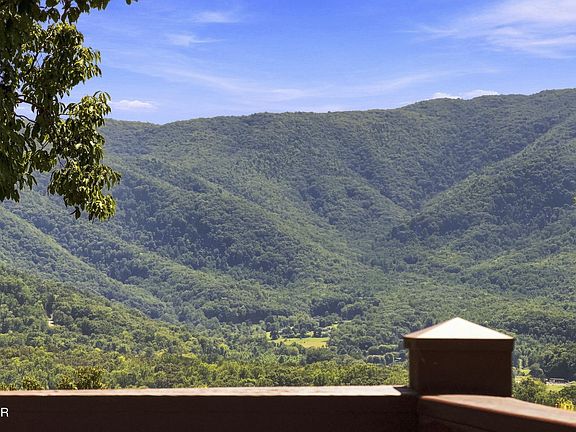 4th image of 3515 Mountain Tyme Way