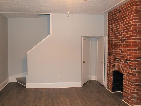 4th image of 440 Linwood Ave