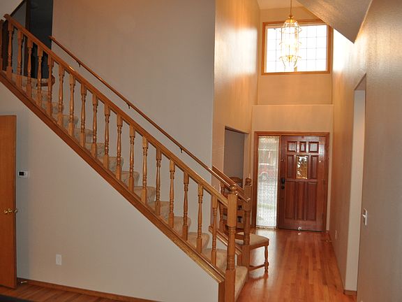 3rd image of 357 NE Lindsey Ct