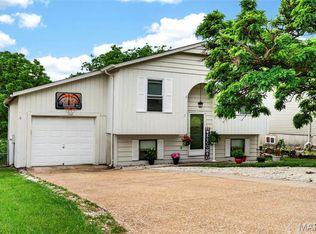 3836 Birch Dr, Imperial, MO 63052
