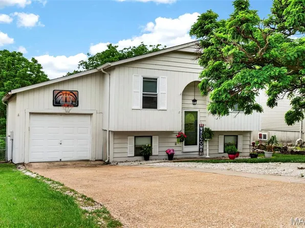 3836 Birch Dr, Imperial, MO 63052