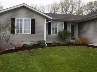 11298 Linden Blossom Ln, Roscoe, IL 61073