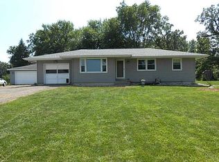 36 Klemish Cir, Center Point, IA 52213